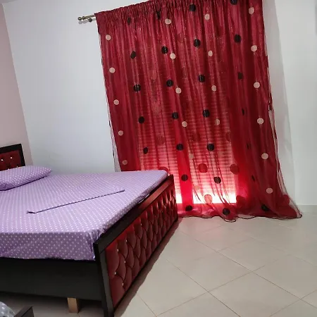 Villa**** Madia&avniu Ksamil