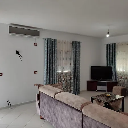 Villa**** Madia&avniu Holiday home